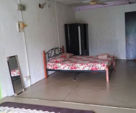 Amiza Homestay