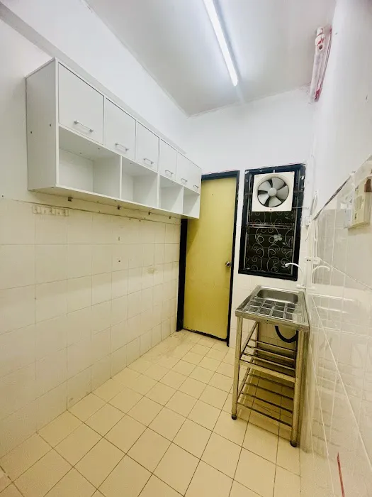 Hata Square Studio Inn Picture 4
