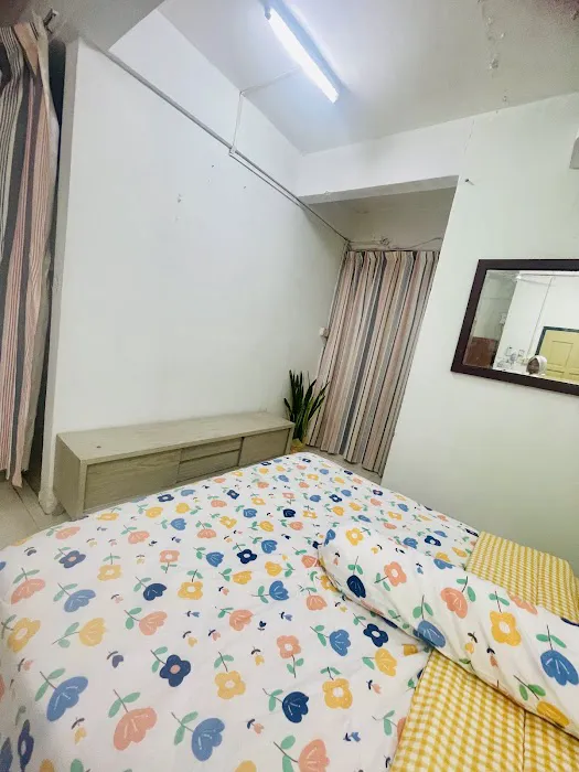 Hata Square Studio Inn Picture 5