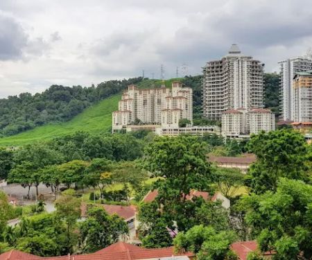 Vacation Rental Ritze Perdana 1