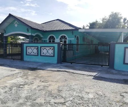 Haji Rosli Homestay