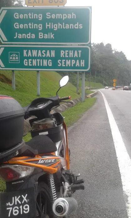 MEMPAGA UTAMA HOMESTAY Picture 6