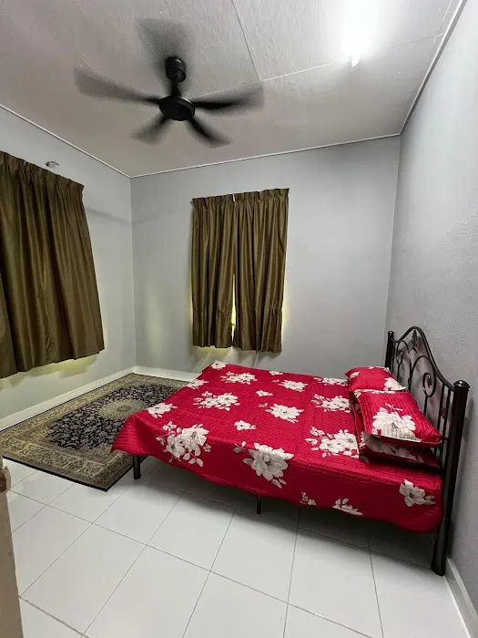 CIK MAH HOMESTAY Picture 10