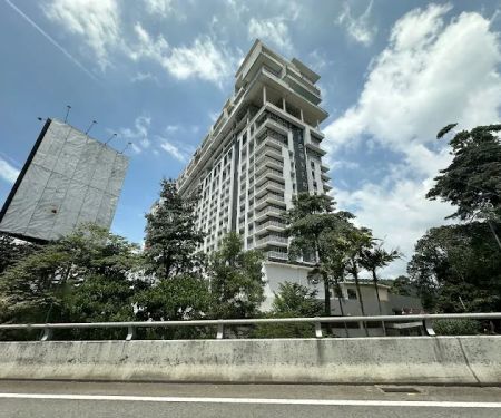 Rencana Royale Residences