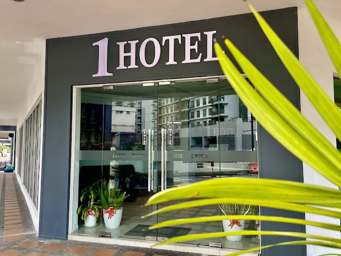 1 Hotel Kuchai Lama Picture 1