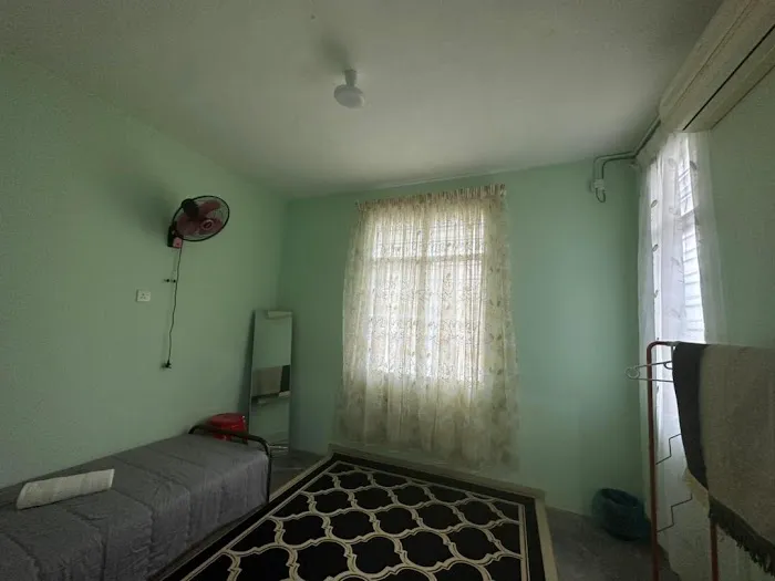 d'Mutiara Homestay Picture 7