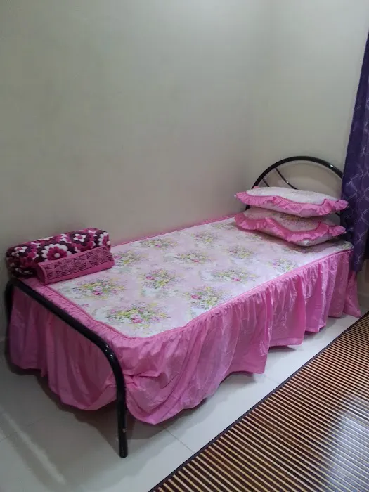 Homestay Rumahtamu Ungu Picture 3