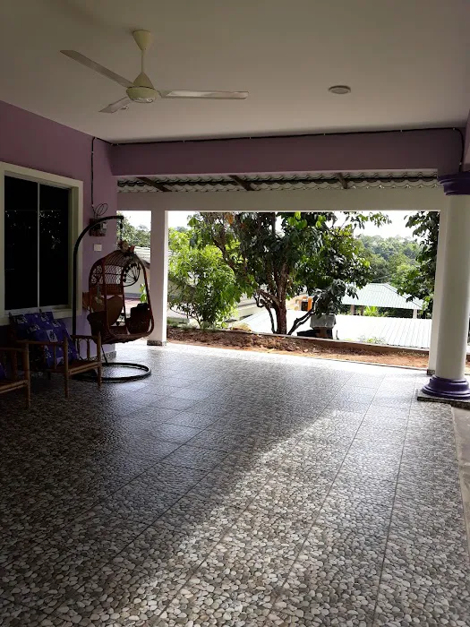Homestay Rumahtamu Ungu Picture 6