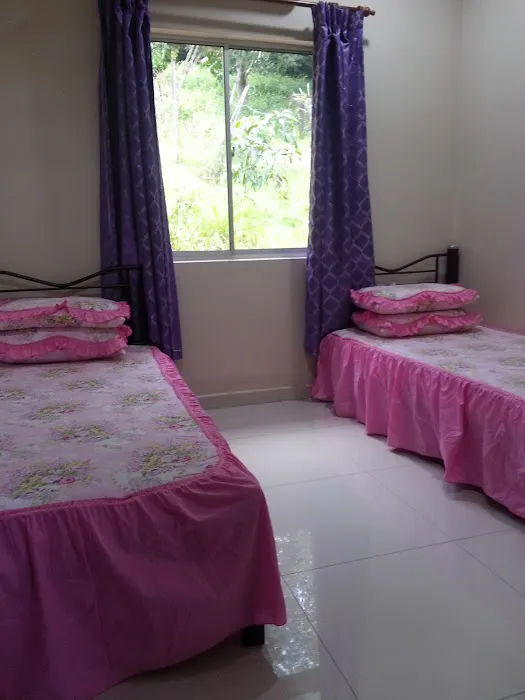 Homestay Rumahtamu Ungu Picture 9