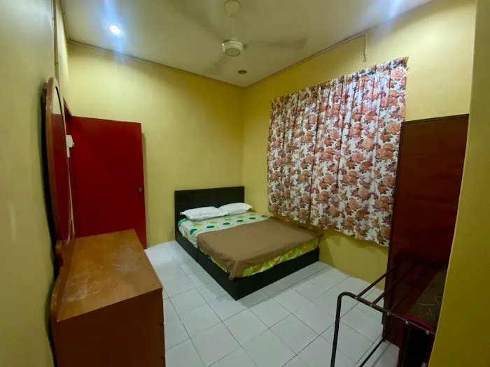 Aqeles Homestay Bandar Gua Musang Picture 9
