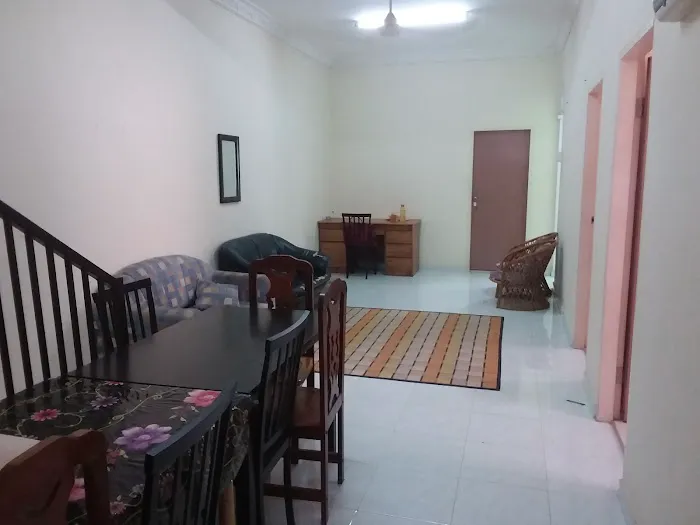 Homestay D'Anggun Picture 5