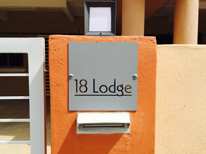 18 Lodge Picture 6