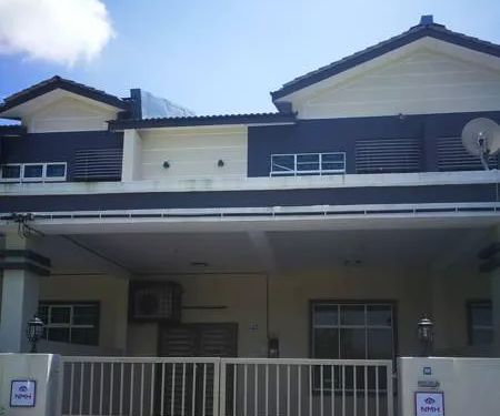 Naz's Muslim Homestay