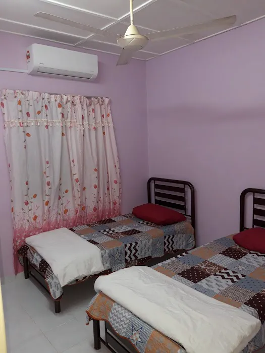 Bonda Siah Homestay Picture 8