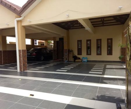 Villa Putra