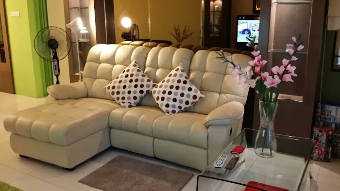 Qaiser Executive Homestay Picture 4
