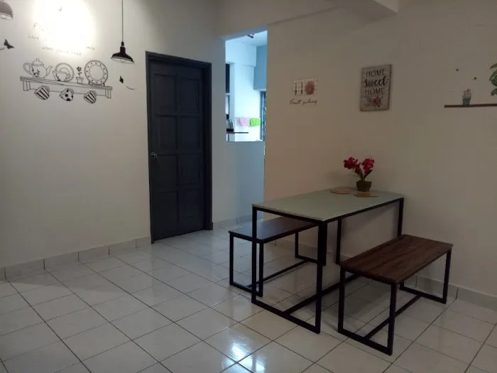 Serdang City Homestay Picture 7