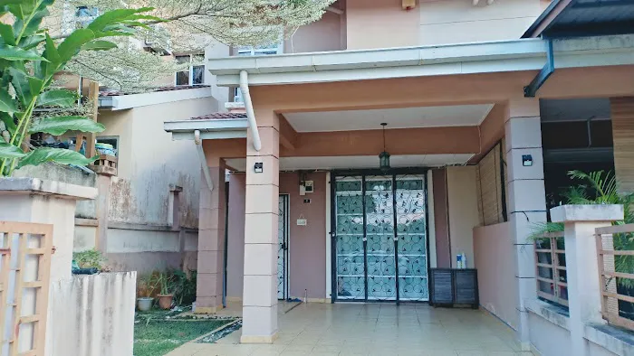 Dinaim Homestay, Tanjung Malim (for MUSLIM only) Picture 1