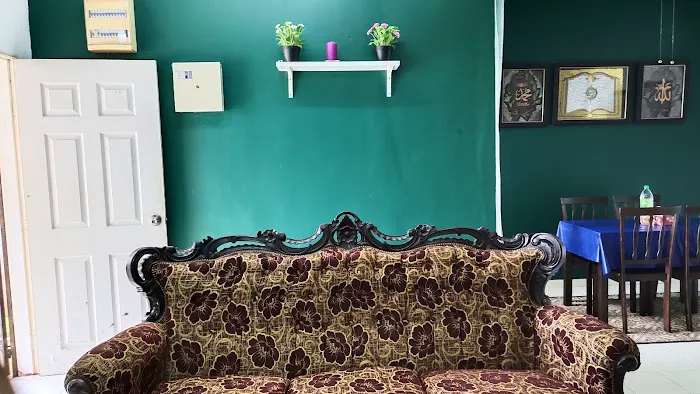 Dinaim Homestay, Tanjung Malim (for MUSLIM only) Picture 4
