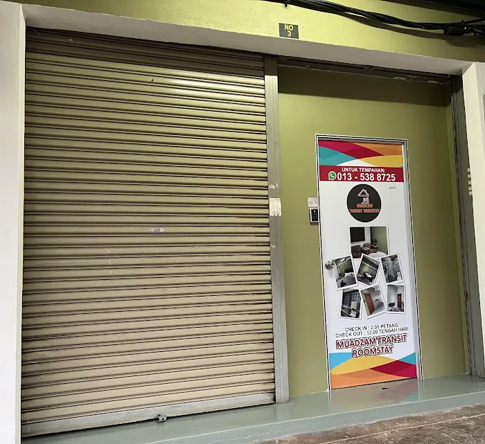 Muadzam Transit Roomstay Picture 2