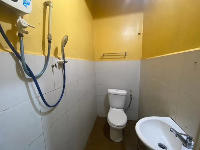 OYO 91065 Hotel De Anjung Picture 4
