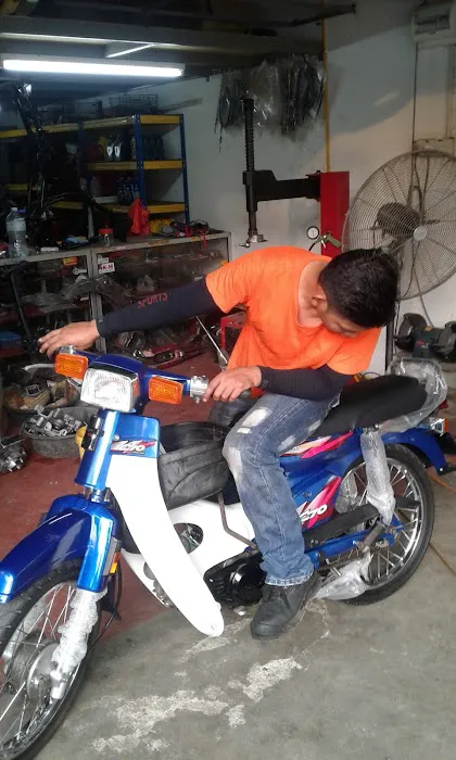 Pak Anas Motor Picture 9
