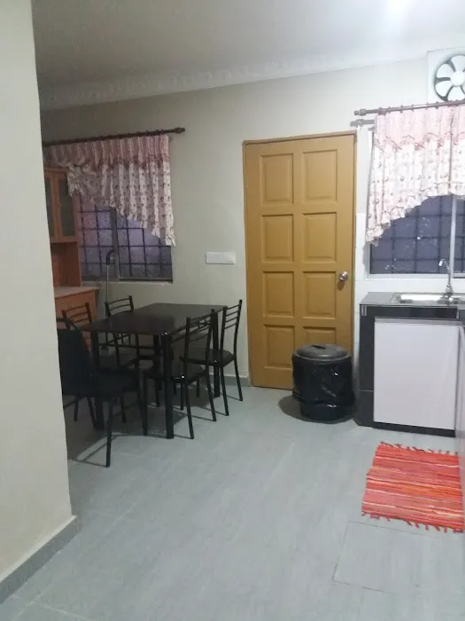 De-Puteri Homestay Picture 8