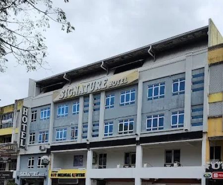 Signature Hotel