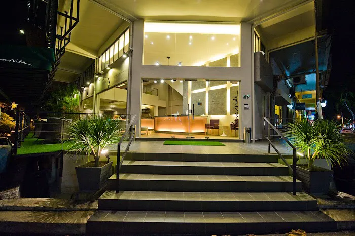 Riverside Boutique Hotel & Cafe Picture 2
