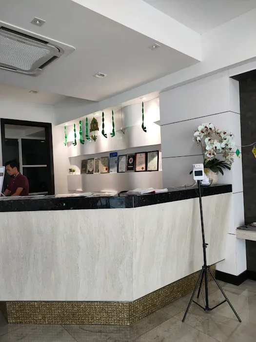 Meriton Inn Hotel Picture 10