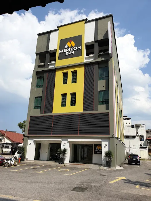 Meriton Inn Hotel Picture 9