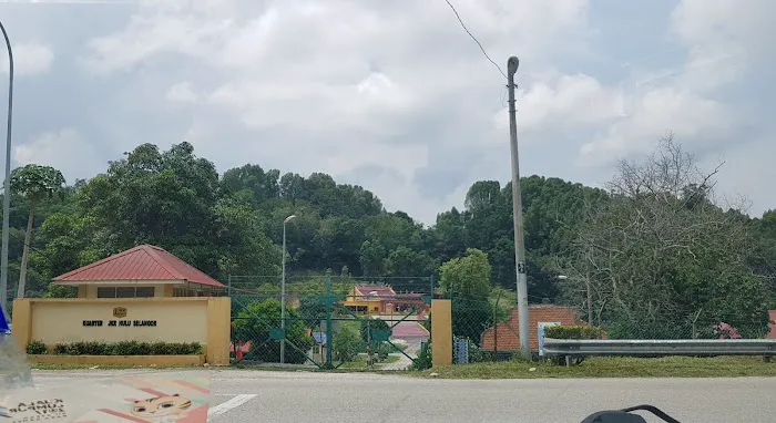 Kuarter JKR Kuala Kubu Bharu Picture 1