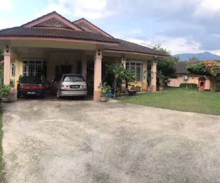 Kuala Kubu Bharu Bungalow Homestay