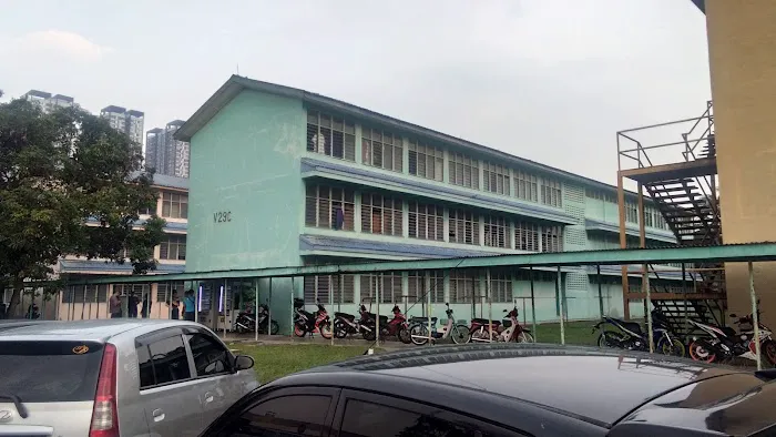 Asrama Perhebat Kem Sungai Buloh Picture 2