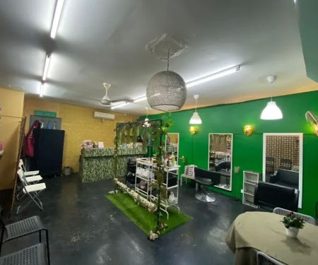 Mrs unisex hair saloon