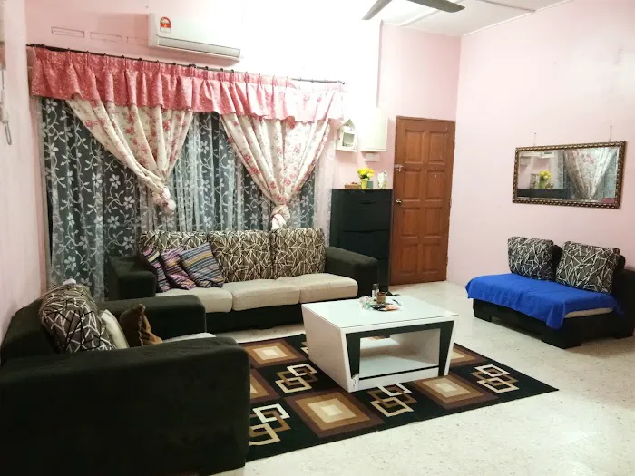 Baginde Homestay Taman Perindu Picture 3