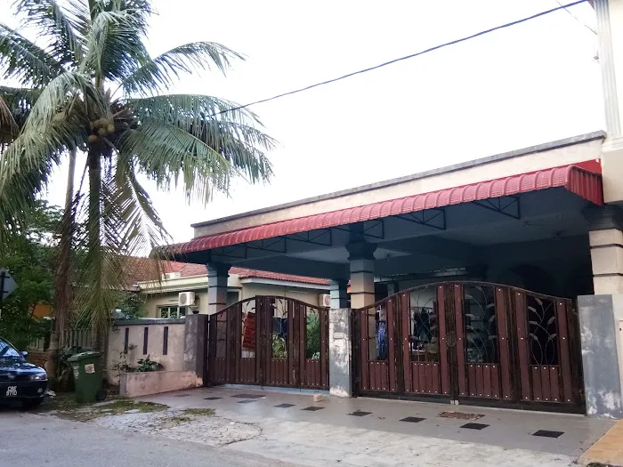 Baginde Homestay Taman Perindu Picture 2
