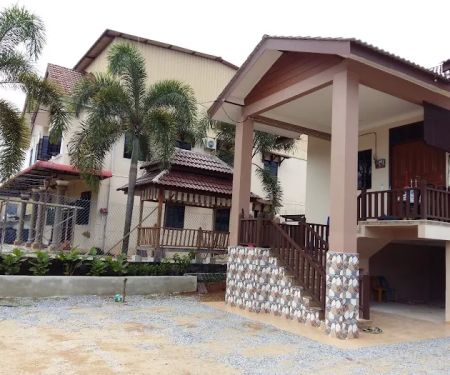 Awang Homestay