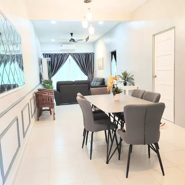 Homestay Cassa Dinies Private Pool Rantau Panjang Picture 6