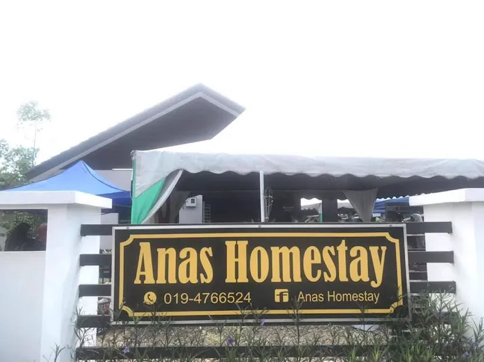 Anas Homestay Pajak Song Picture 10