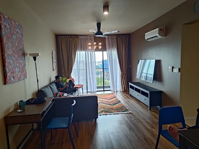 Alpha LaVista at Emira Residence Picture 6