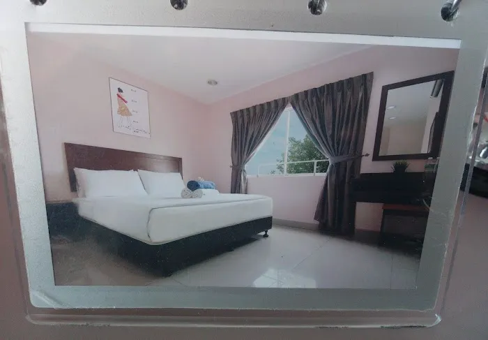 Shining Hotel Picture 7