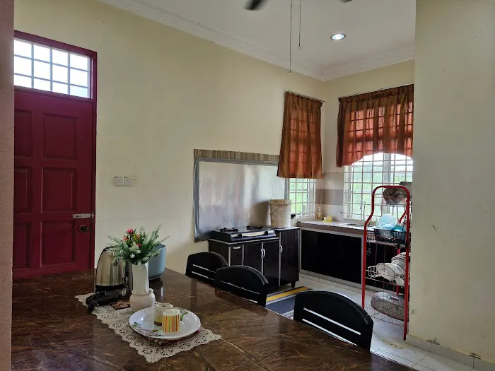 HOMESTAY KETEREH(Che Za) Picture 8