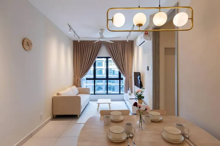 Condo Cozy House Majestic Maxim Taman Connaught Picture 1