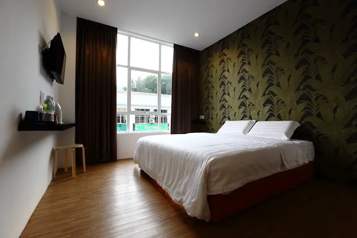 1 Hotel Taman Connaught Picture 3