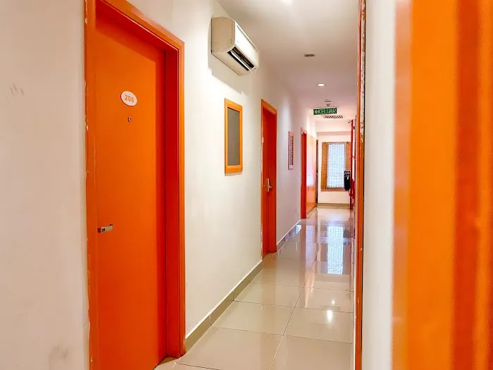 1 Hotel Taman Connaught Picture 2