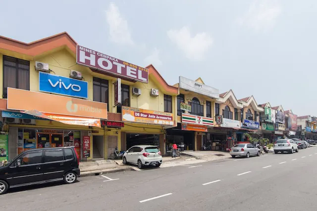 OYO 44072 Mines Cempaka Hotel Picture 3