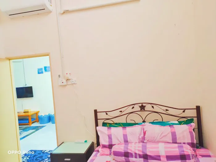 Al-Amiin Homestay Bera Picture 4