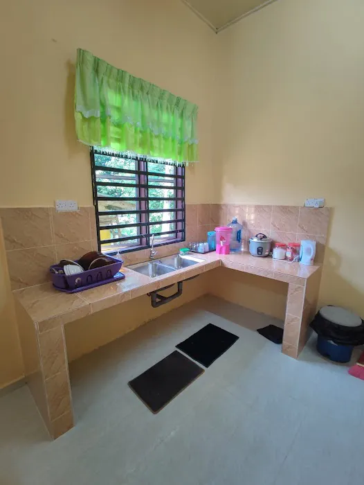 HOMESTAY BUDGET UMMI, SELISING, PASIR PUTEH Picture 4