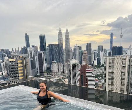 Mana-Mana Suites at Expressionz KLCC